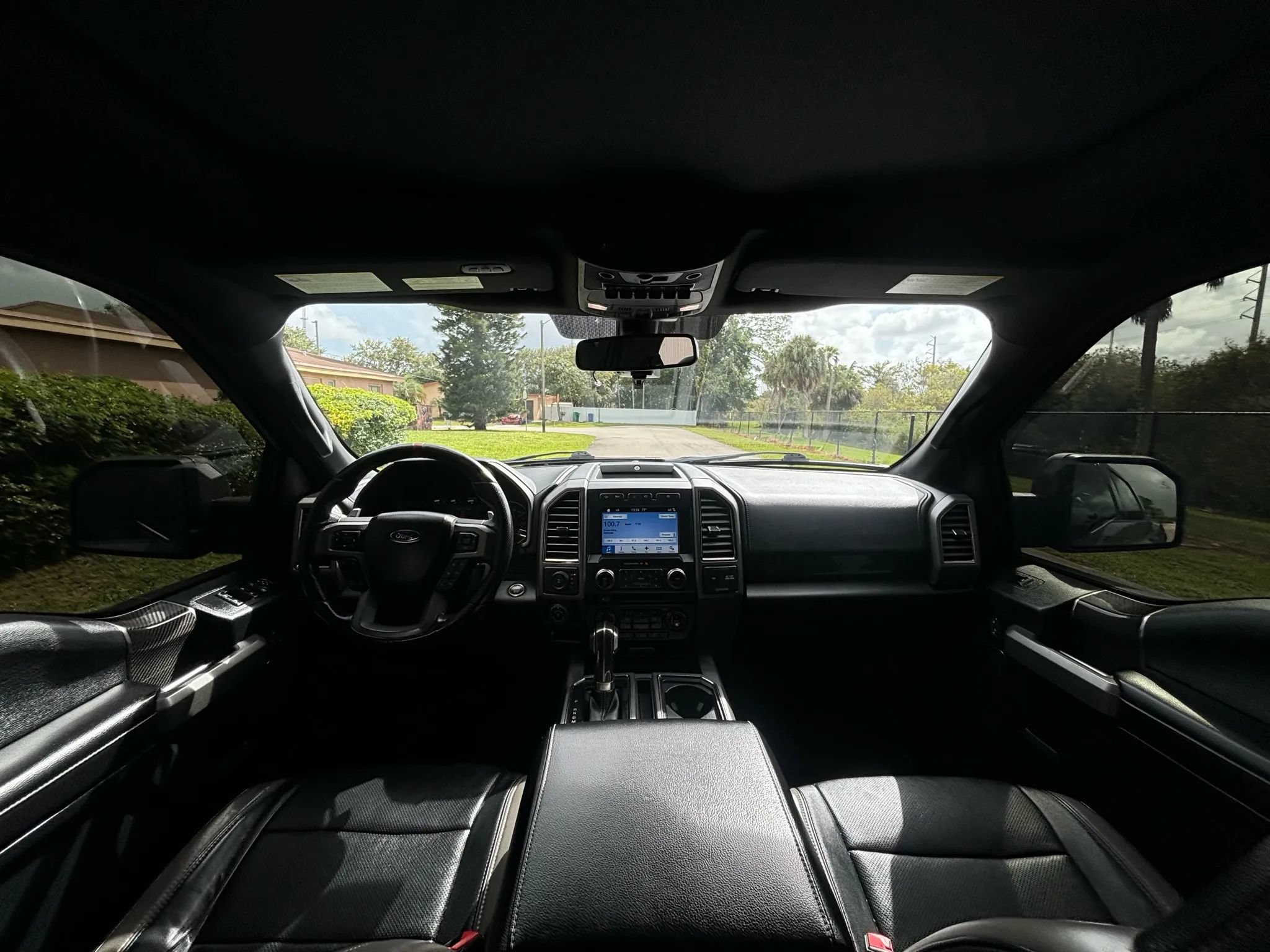 Used 2018 Ford F150 Raptor w/ Equipment Group 802A Luxury AWD/4WD image 14