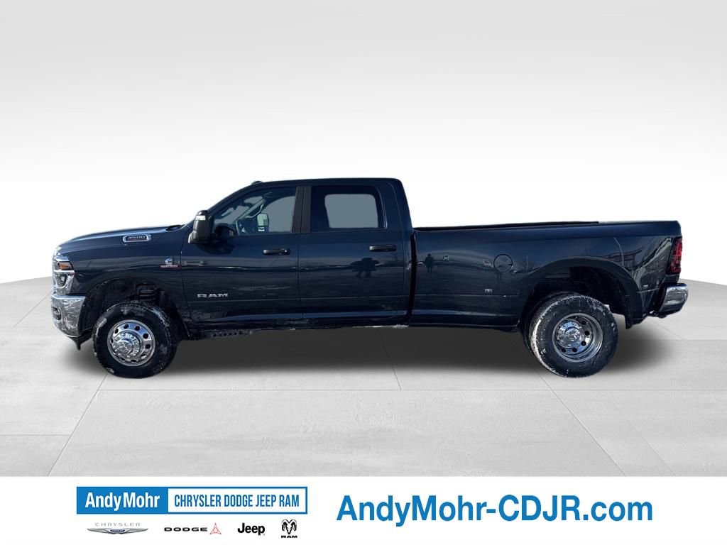 New 2026 RAM 3500 Big Horn AWD/4WD image 4