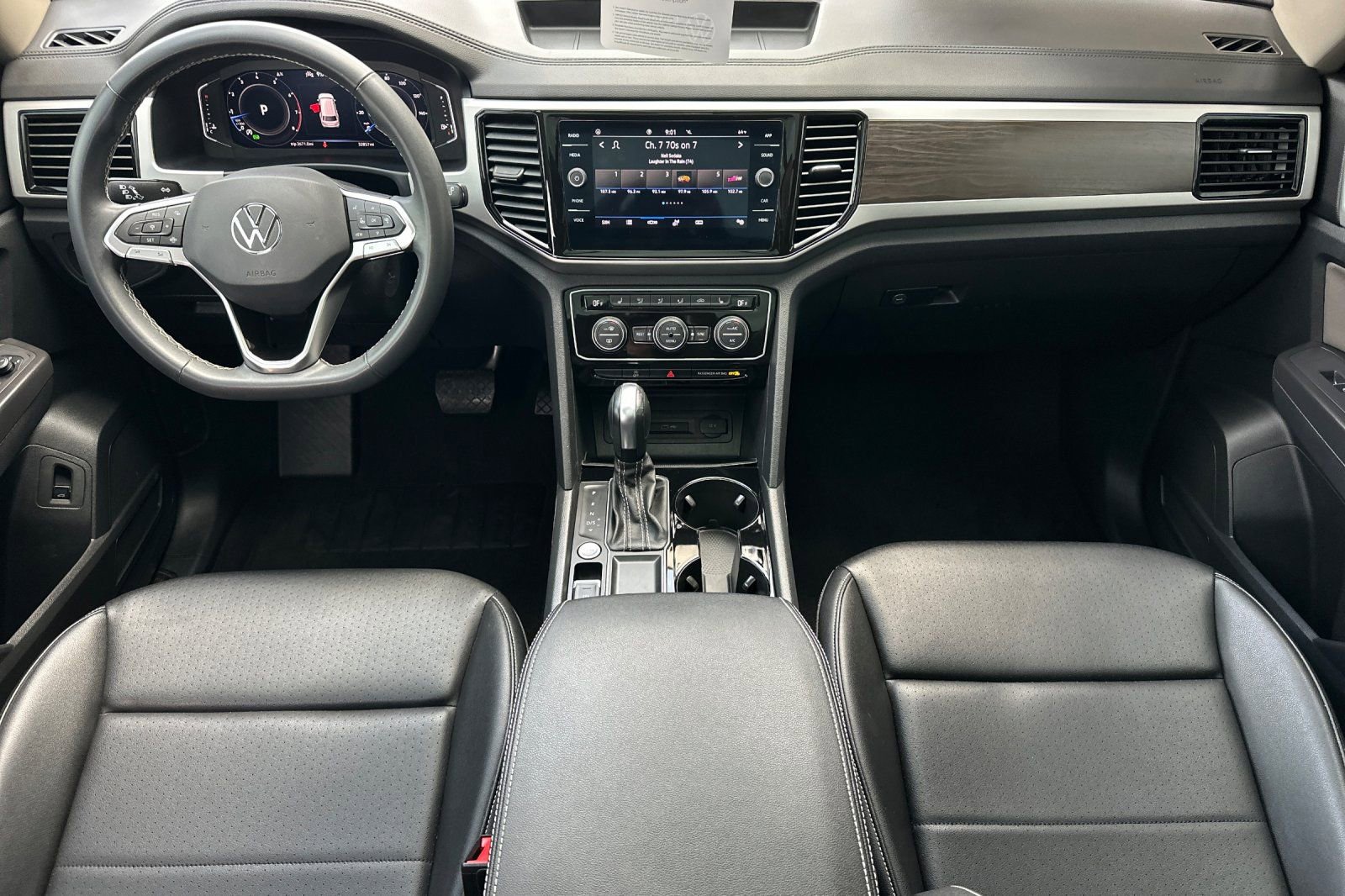 Used 2023 Volkswagen Atlas SE w/ Panoramic Sunroof Package FWD image 13