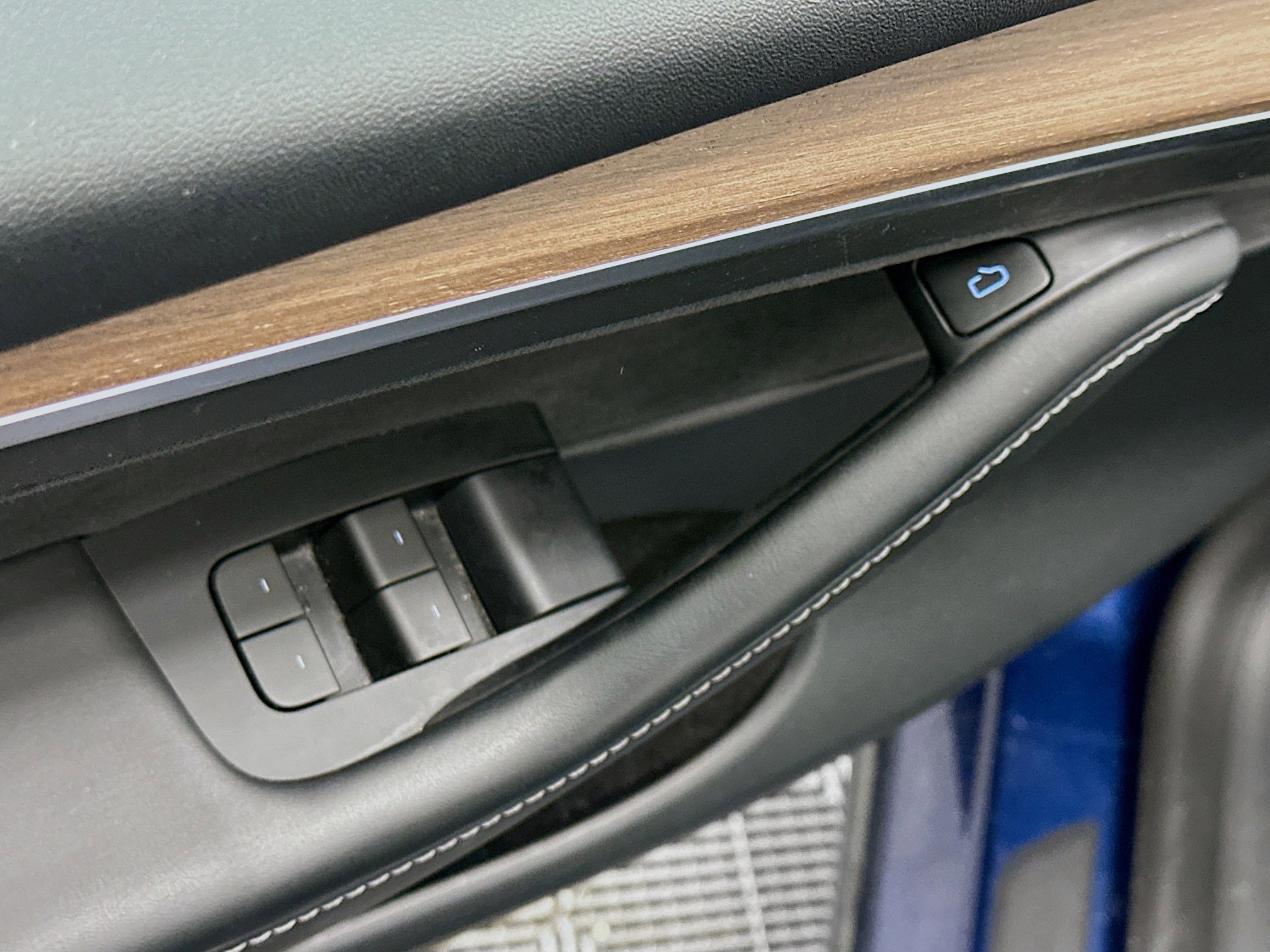 Used 2023 Tesla Model Y Long Range image 15