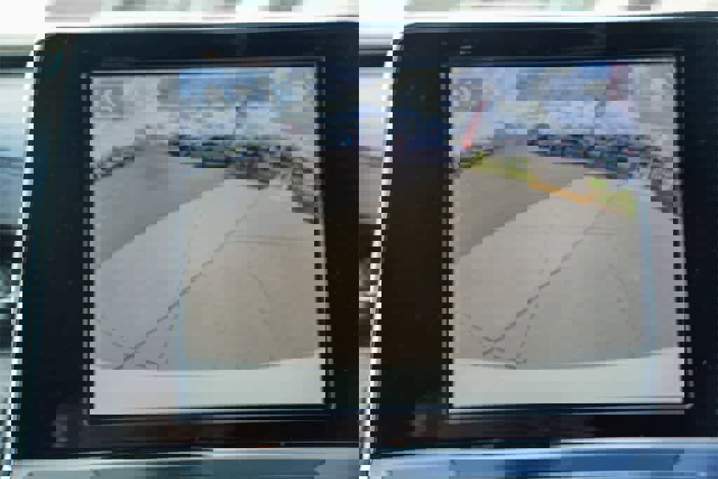 Used 2025 Jeep Compass Sport image 22