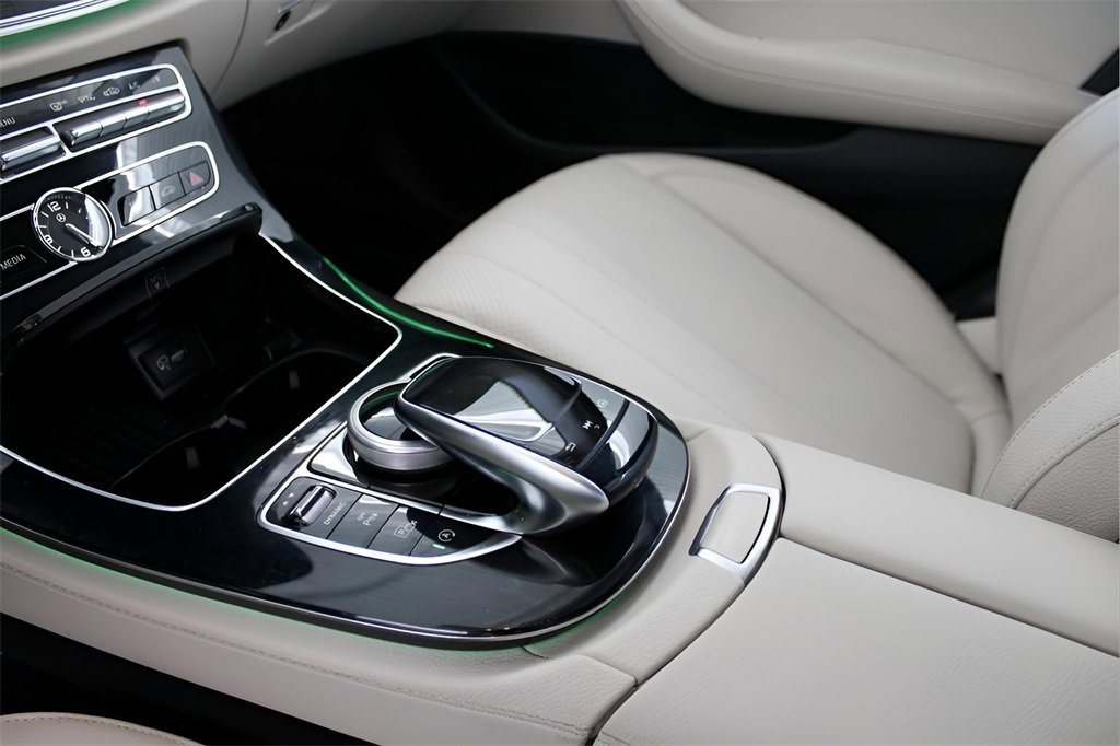 Used 2017 Mercedes-Benz E 300 4MATIC image 18