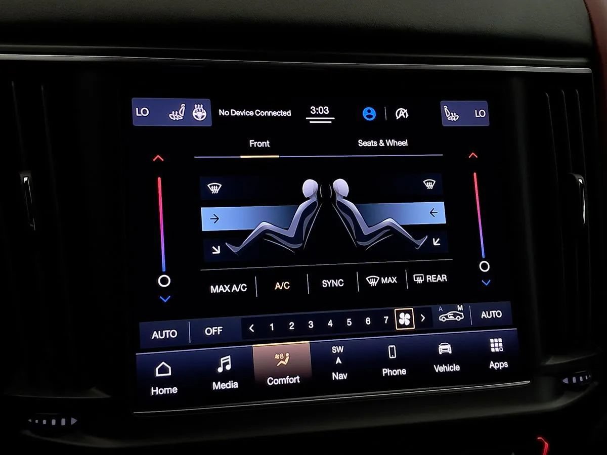 Used 2021 Maserati Levante S AWD/4WD image 23