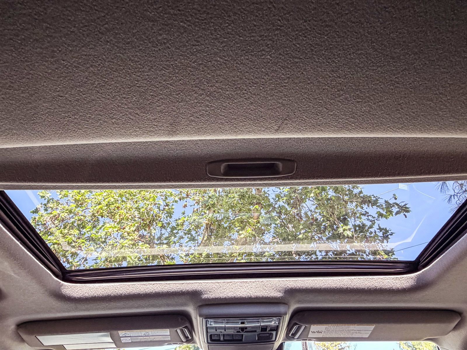 Used 2023 Toyota 4Runner Limited image 15