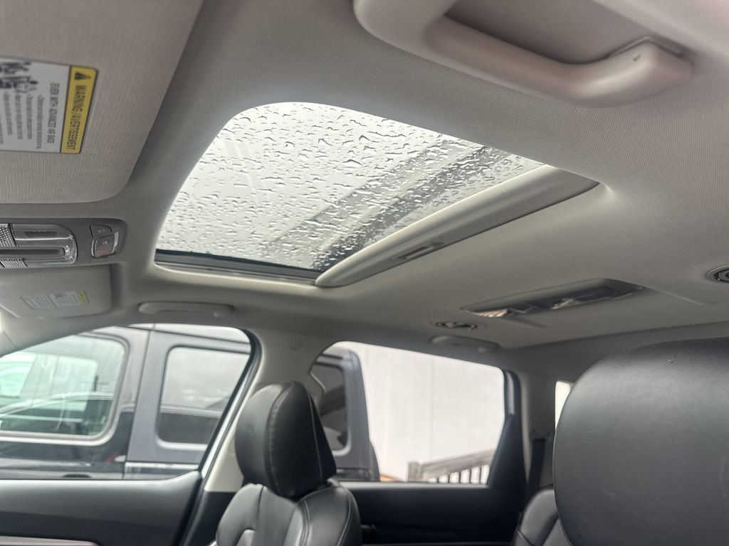 Used 2024 Kia Telluride S w/ S Sunroof Package FWD image 32