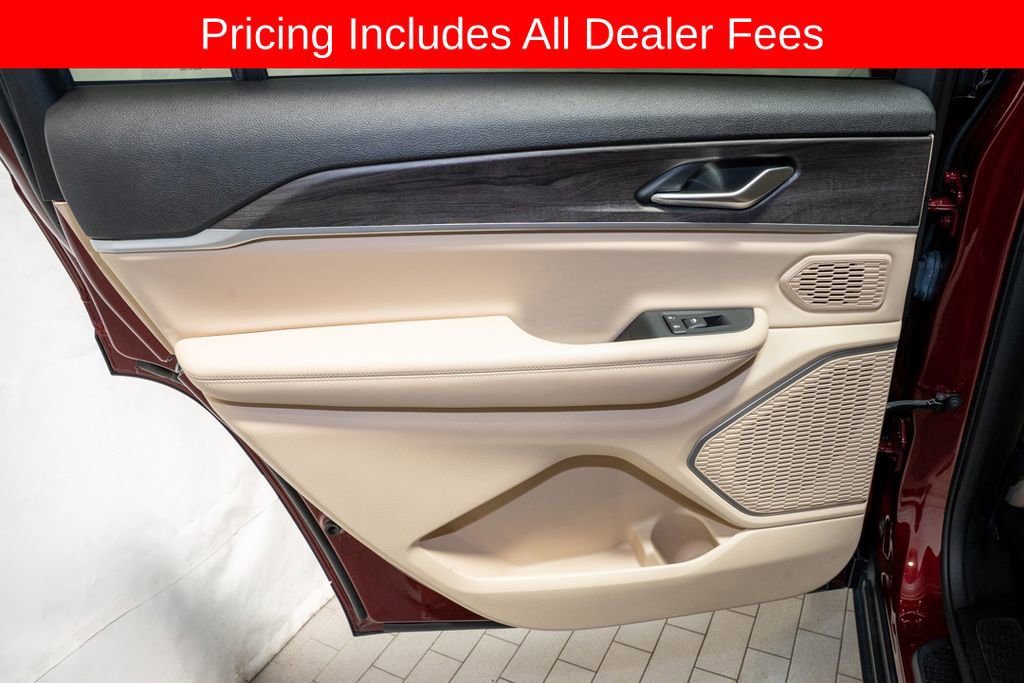 Used 2022 Jeep Grand Cherokee L Limited w/ Black Appearance Package RWD image 12