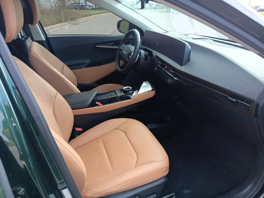 Used 2023 Kia EV6 GT-Line AWD/4WD image 24