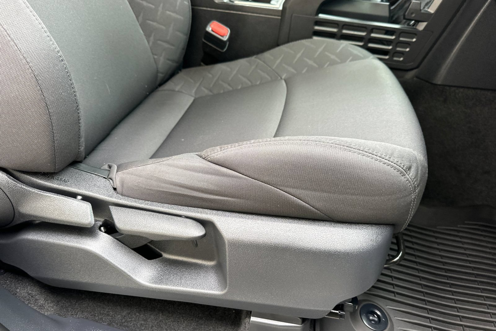 Used 2025 Toyota Tacoma SR5 AWD/4WD image 22
