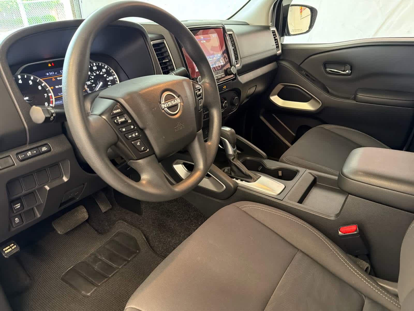 Used 2023 Nissan Frontier SV RWD image 14