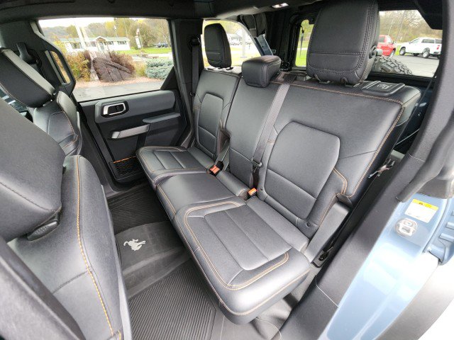 Used 2023 Ford Bronco Badlands image 24