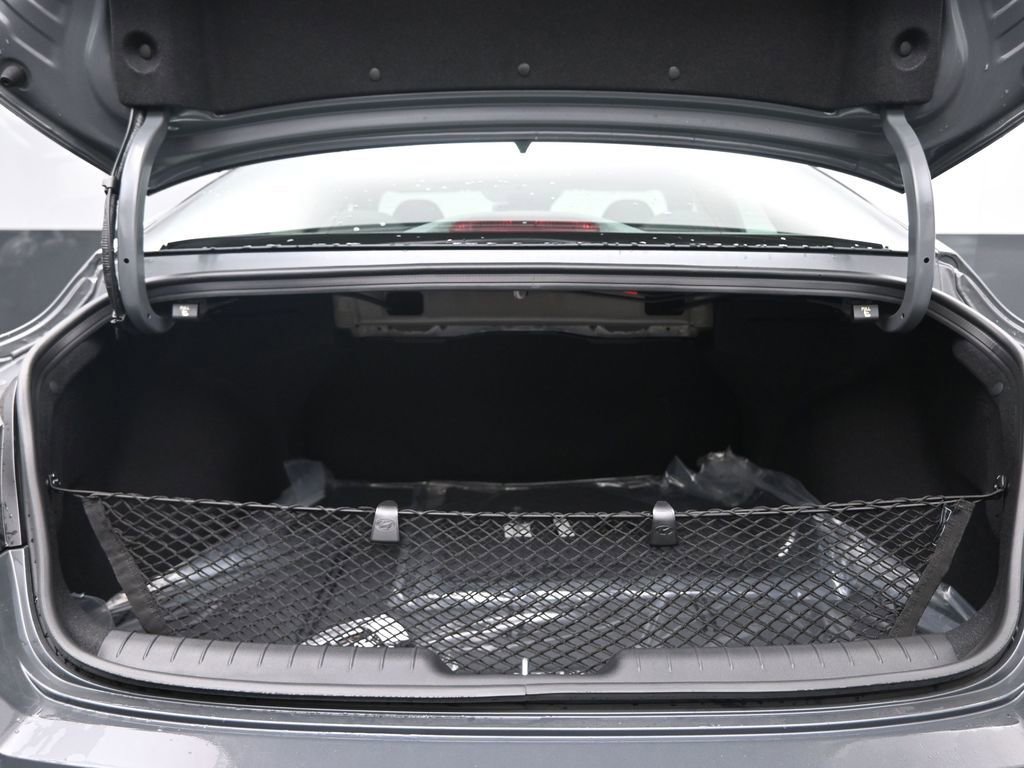 New 2025 Hyundai Elantra Sport image 30