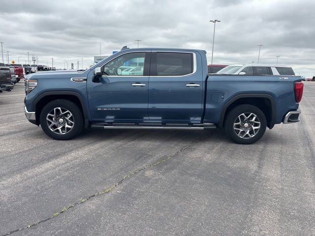 Used 2024 GMC Sierra 1500 SLT w/ SLT Convenience Package image 8