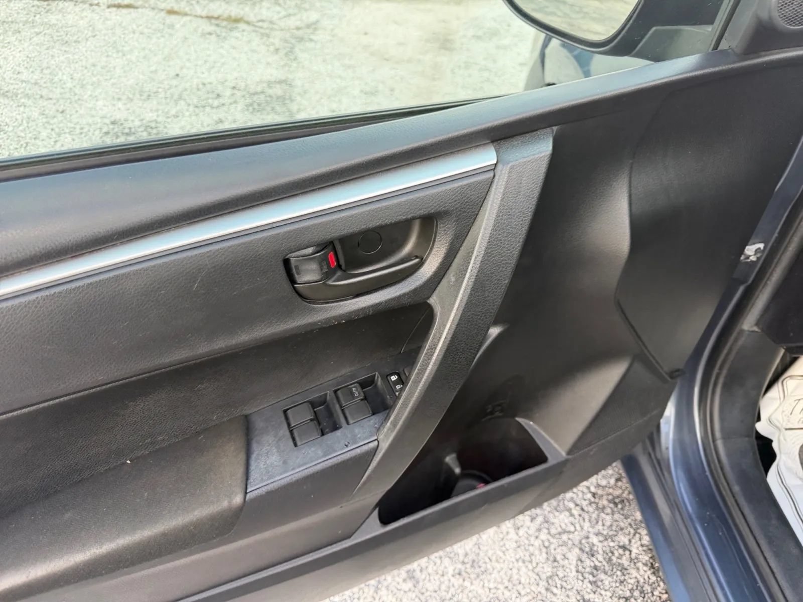 Used 2016 Toyota Corolla L FWD image 10