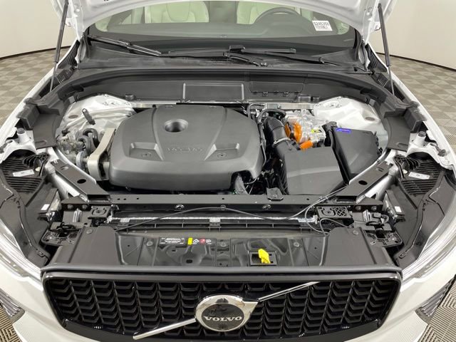Certified 2024 Volvo XC60 T8 Plus w/ Protection Package Premier image 45