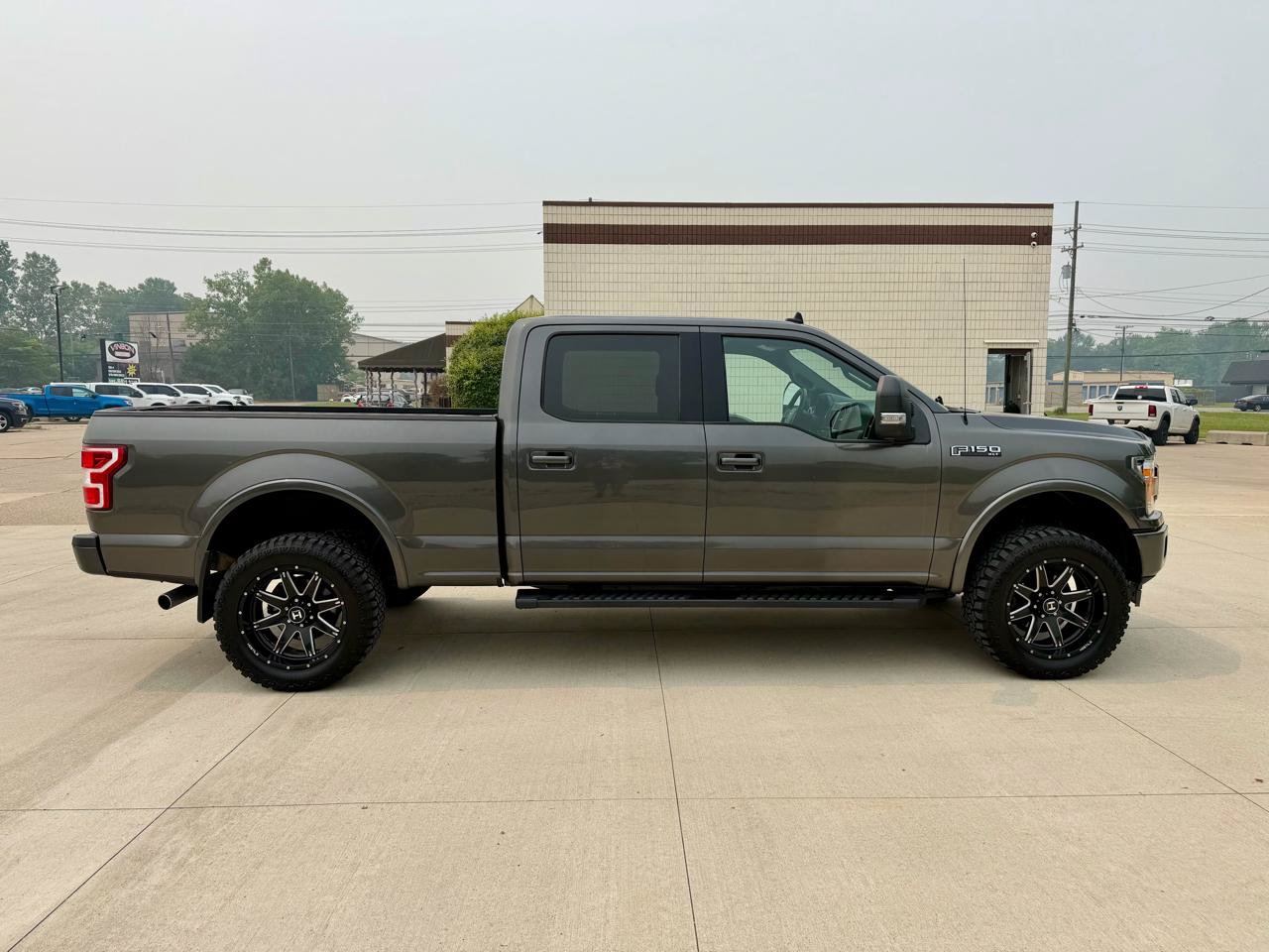 Used 2019 Ford F150 XLT w/ Equipment Group 302A Luxury AWD/4WD image 6