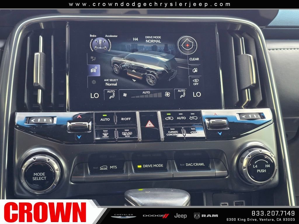 Used 2023 Lexus LX 600 4WD w/ Accessory Package (Z1) image 41