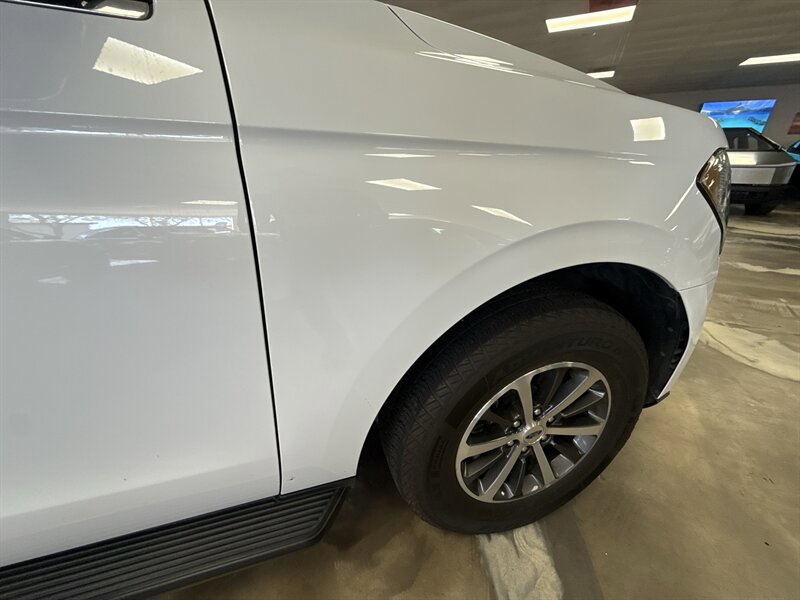 Used 2019 Ford Expedition Max XLT RWD image 7