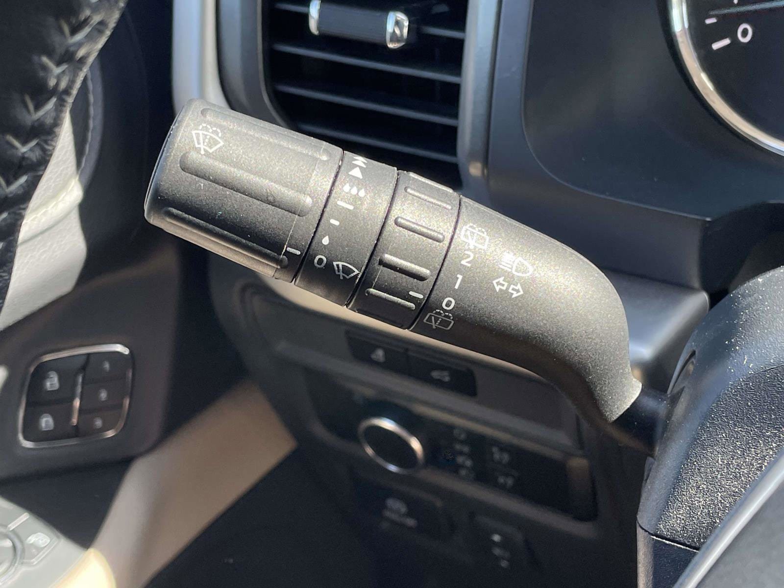 Used 2024 Ford Expedition Max XLT AWD/4WD image 22