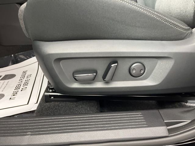 New 2026 Nissan Rogue SV image 33