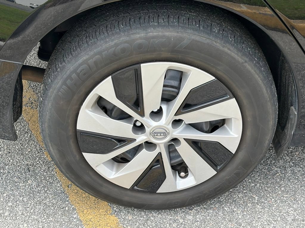 Used 2025 Nissan Altima 2.5 S FWD image 31