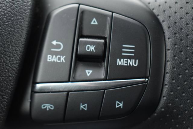 Used 2025 Ford Escape ST-Line image 25