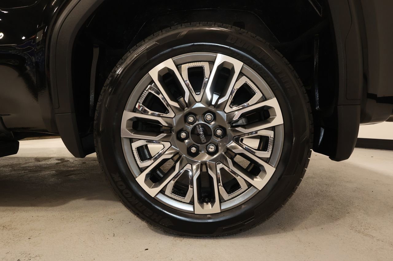 Certified 2024 GMC Sierra 1500 Denali Ultimate AWD/4WD image 37
