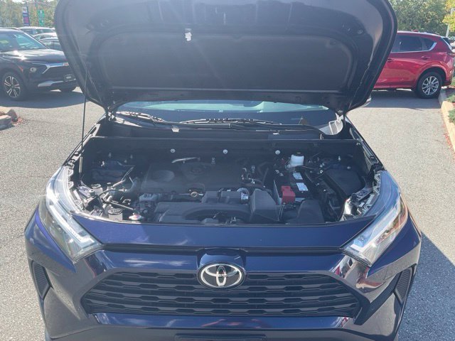 Used 2025 Toyota RAV4 XLE AWD/4WD image 20
