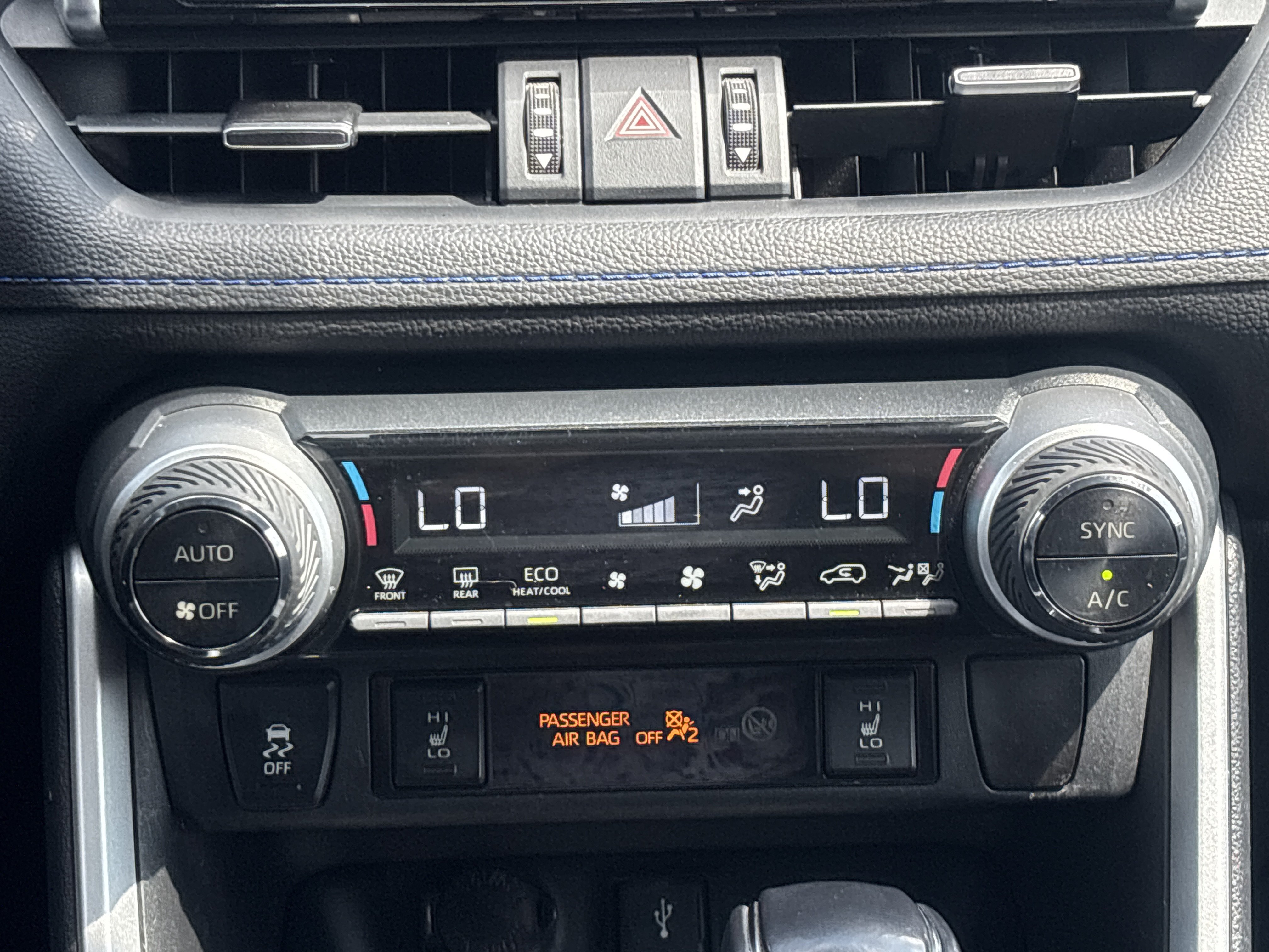 Used 2021 Toyota RAV4 XSE AWD/4WD image 11