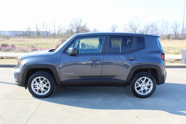 Used 2023 Jeep Renegade Latitude image 2
