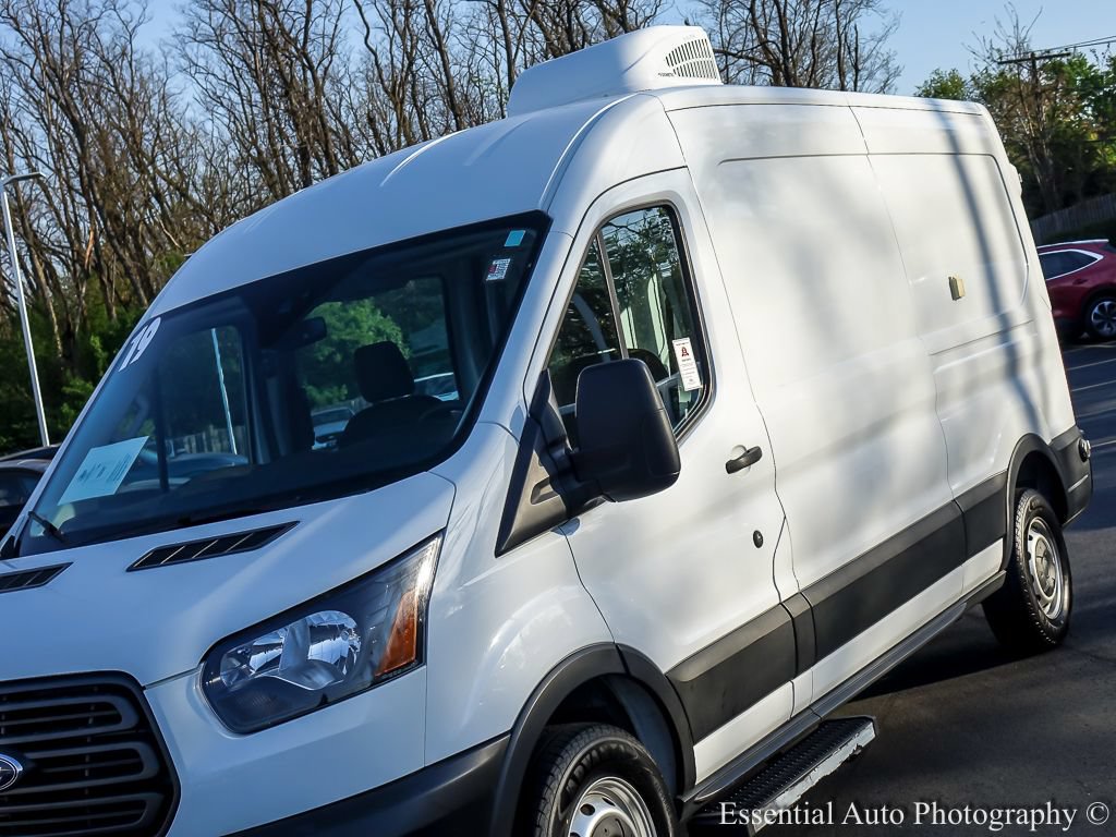 Used 2019 Ford Transit 250 148 Medium Roof RWD image 4