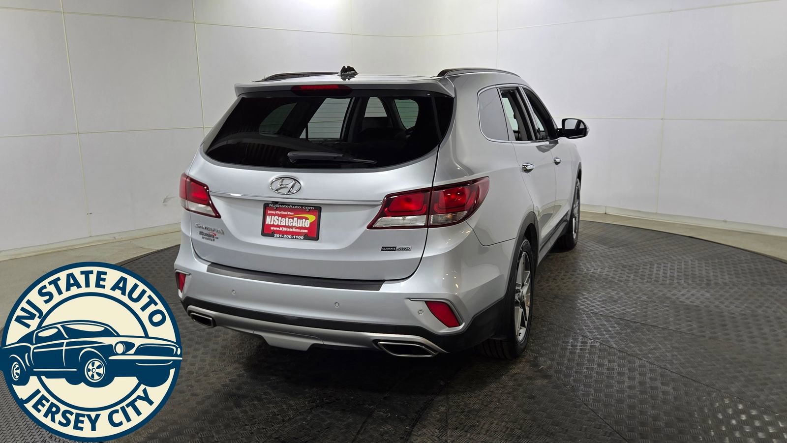 Used 2018 Hyundai Santa Fe AWD w/ SE Ultimate Tech Package 03 image 9