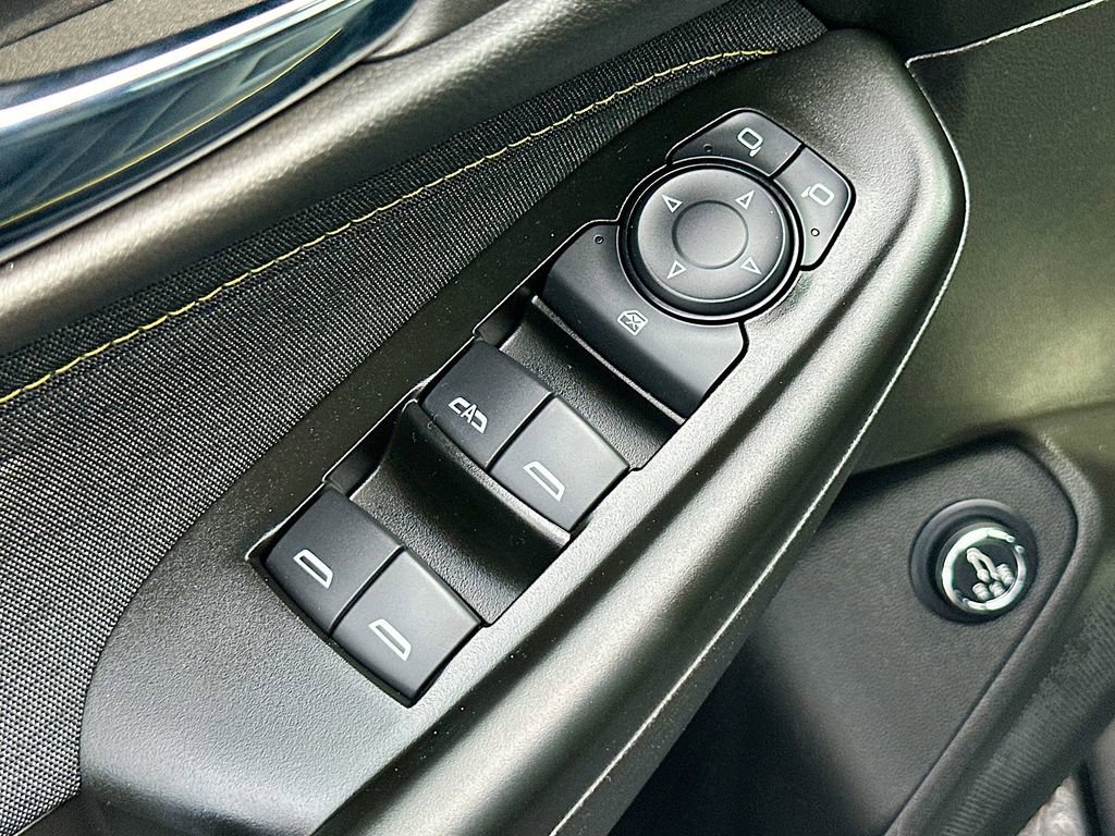 Certified 2024 Chevrolet TrailBlazer ACTIV w/ Convenience Package FWD image 17