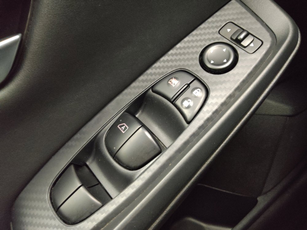 Used 2025 Nissan Sentra SV FWD image 27
