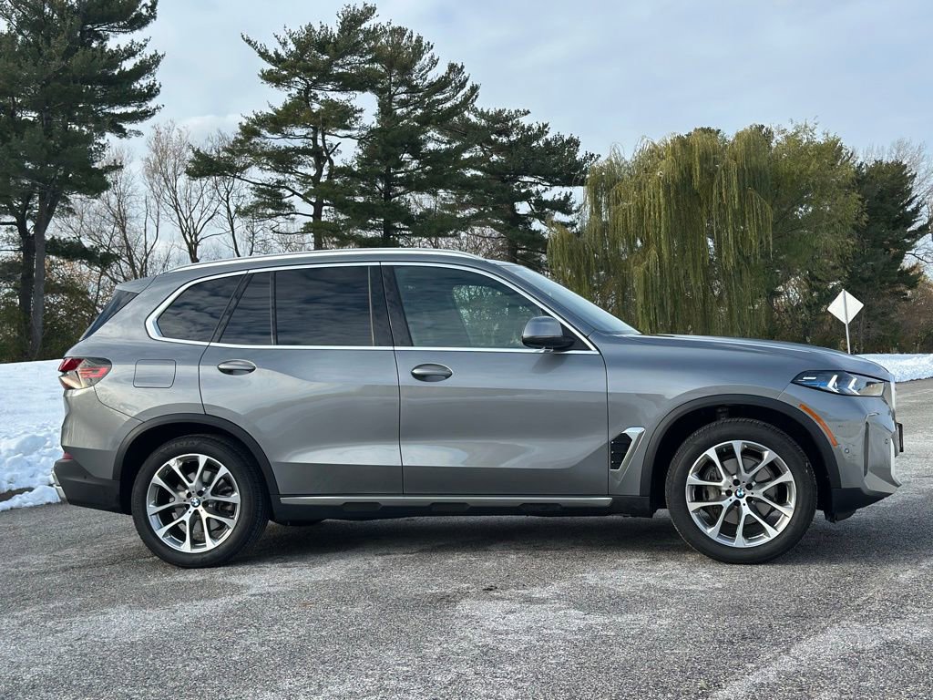 Certified 2024 BMW X5 xDrive40i w/ Premium Package image 10