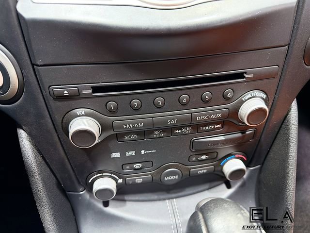 Used 2009 Nissan 370Z Touring image 15