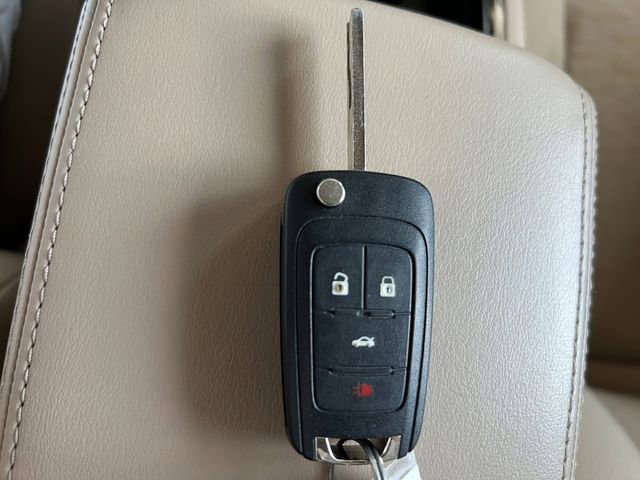 Used 2010 Buick LaCrosse CX image 21