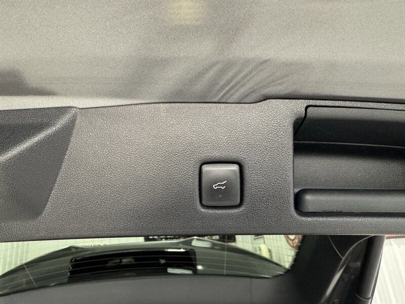 Used 2023 Ford Escape ST-Line w/ Tech Pack #1 FWD image 9