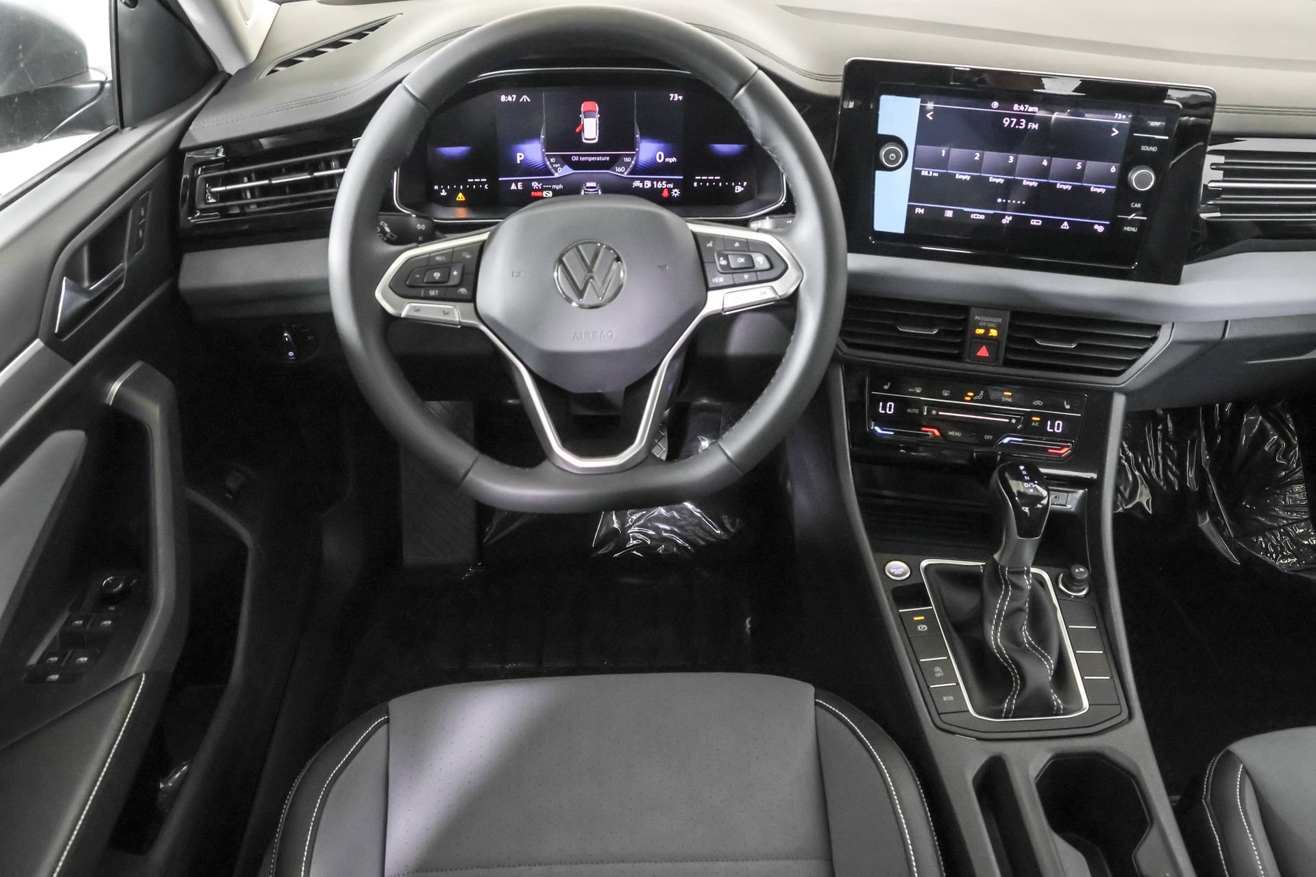 Used 2026 Volkswagen Jetta SE FWD image 37