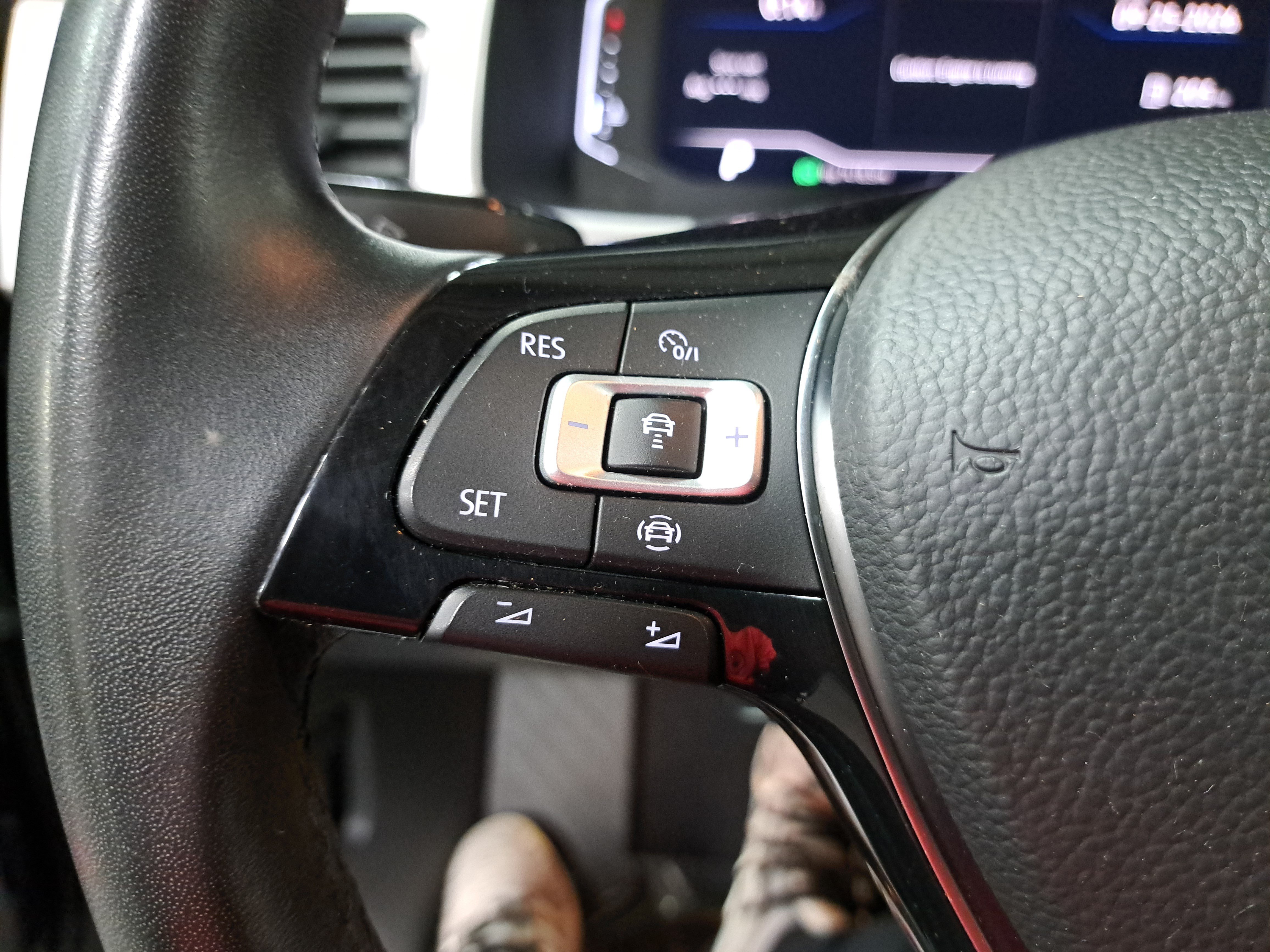 Used 2019 Volkswagen Atlas SEL Premium AWD/4WD image 17