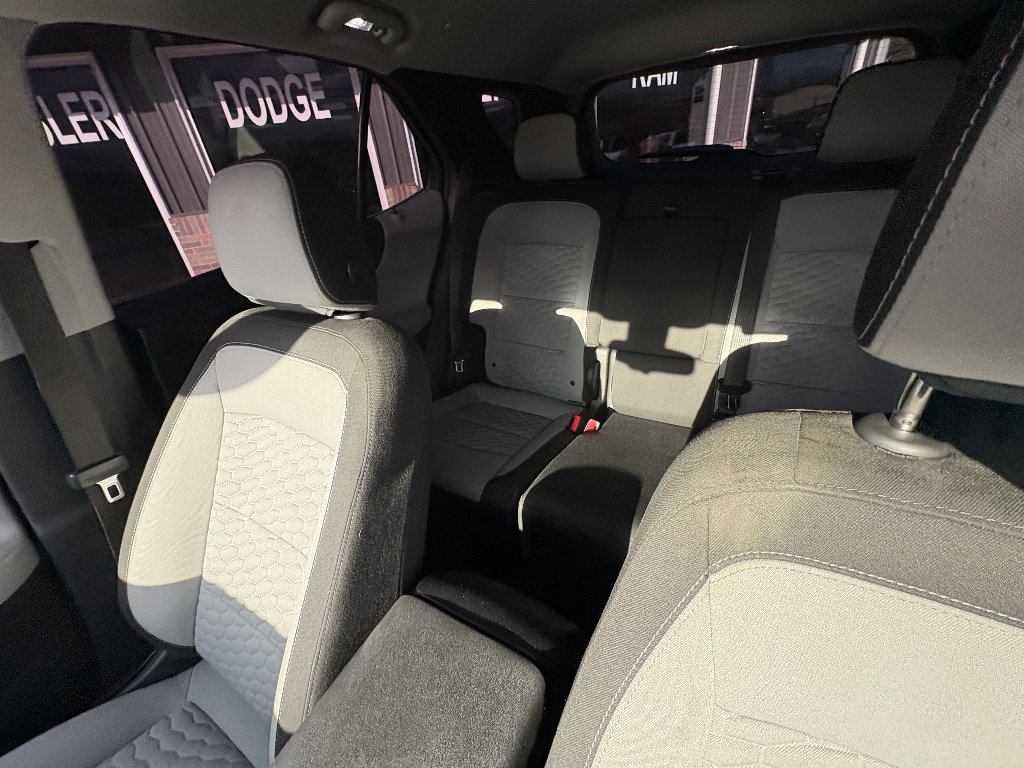 Used 2018 Chevrolet Equinox LS FWD image 35