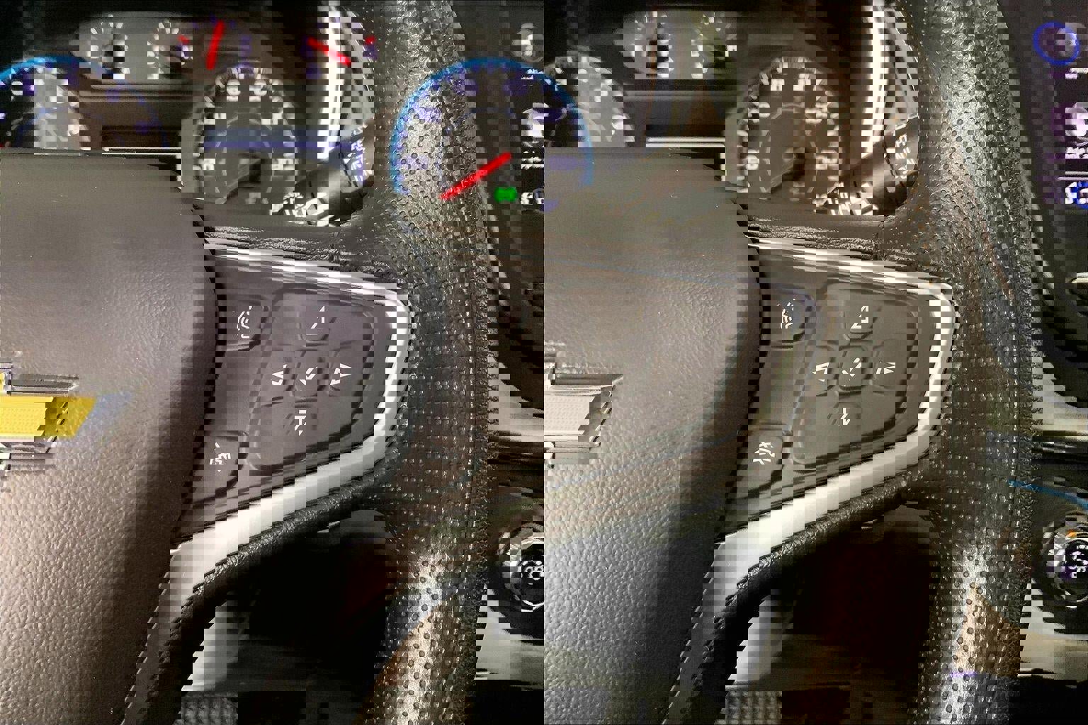 Used 2023 Chevrolet Equinox LS image 19