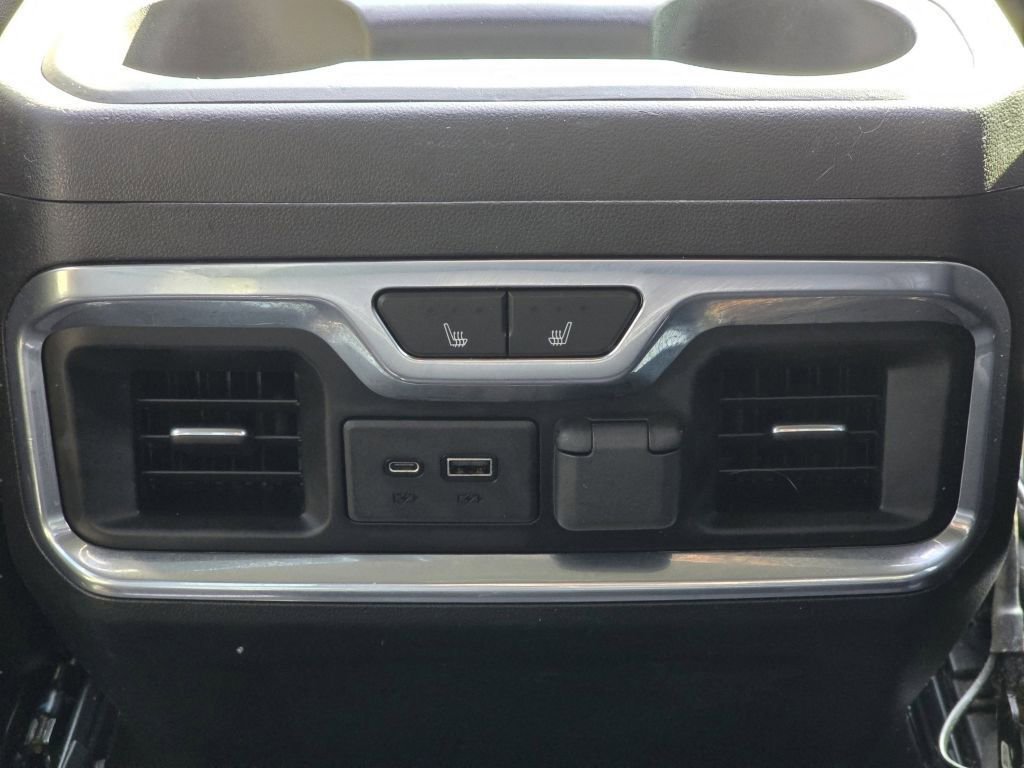 Used 2021 Chevrolet Silverado 3500 LTZ w/ LTZ Premium Package image 35