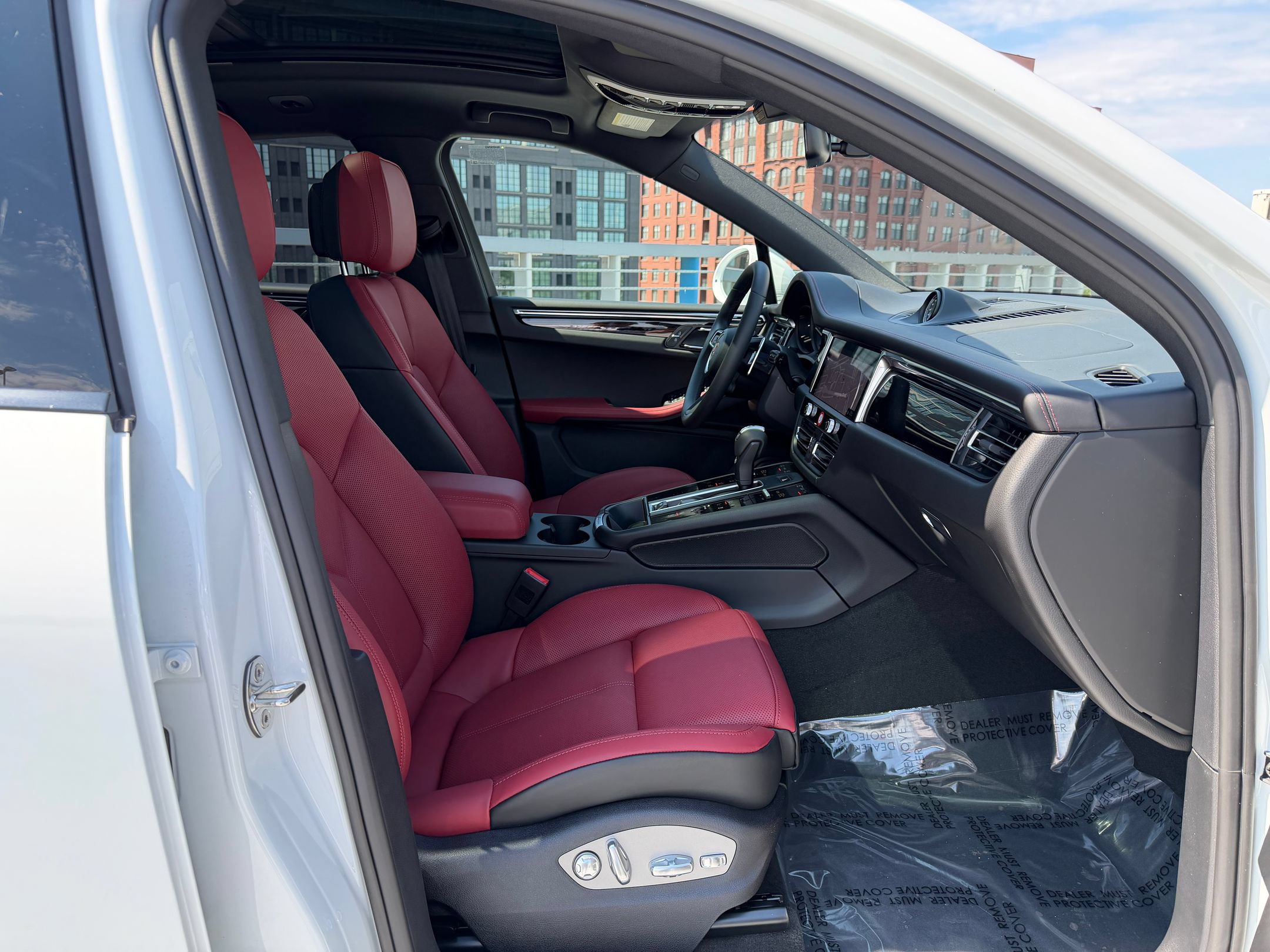 New 2026 Porsche Macan S AWD/4WD image 25