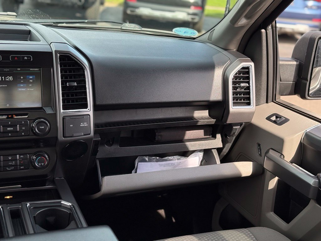 Used 2015 Ford F150 XLT w/ Equipment Group 302A Luxury AWD/4WD image 26
