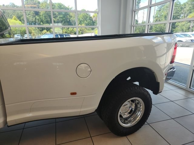 Used 2014 RAM 3500 Tradesman w/ Chrome Appearance Group RWD image 8