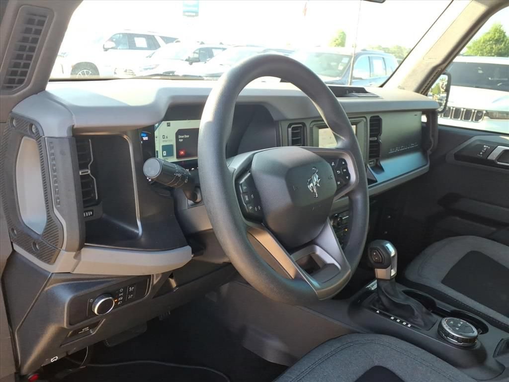 Used 2022 Ford Bronco 4-Door AWD/4WD image 18