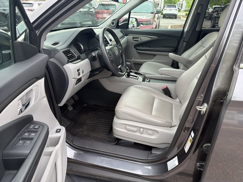 Used 2017 Honda Ridgeline RTL image 14