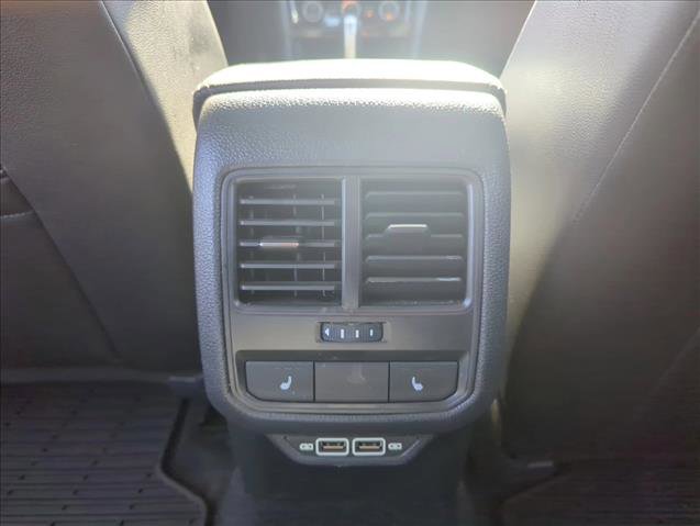 Used 2020 Volkswagen Passat 2.0T SEL image 15