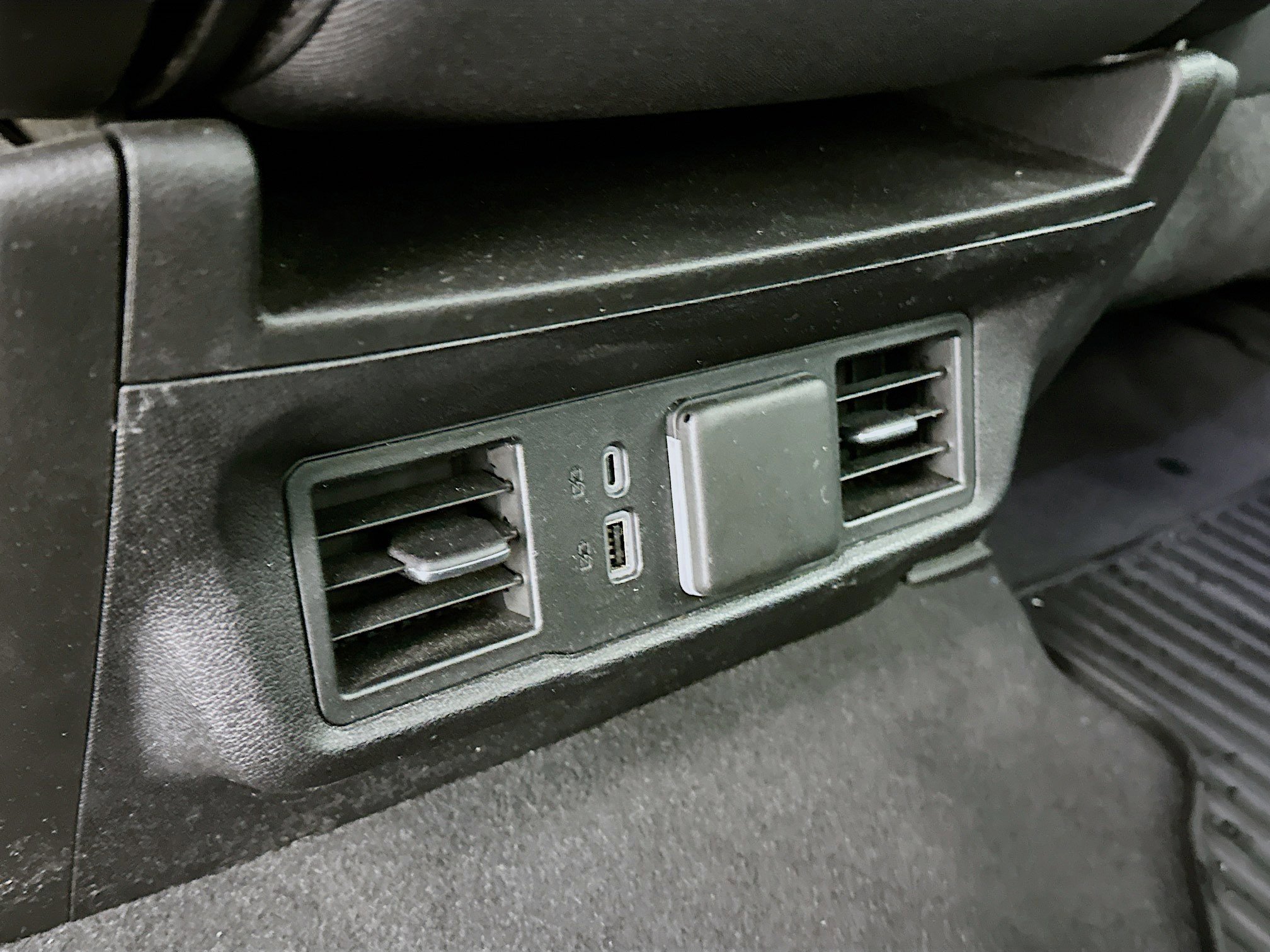 Used 2024 Chevrolet Silverado 1500 LT image 27