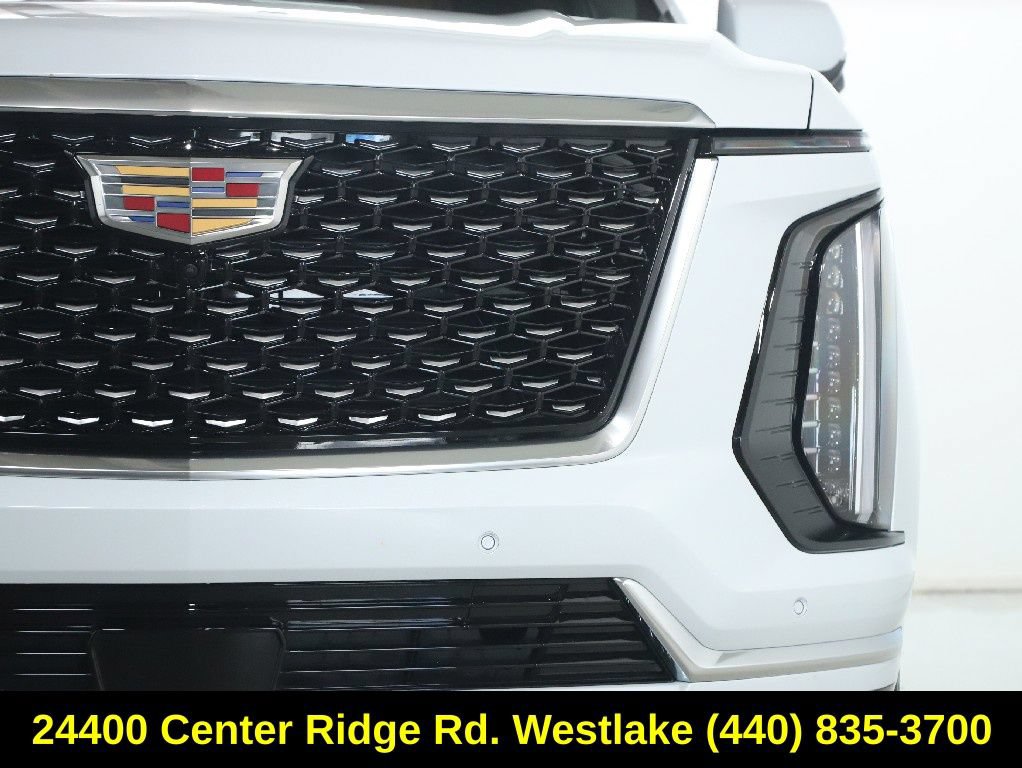 Used 2026 Cadillac Escalade Luxury w/ LPO, Floor Liner Package AWD/4WD image 8